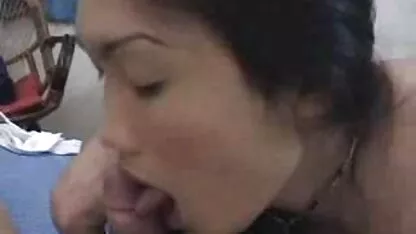 Der vollbusige Student bekommt eine Gesichtsbehandlung oma sexfilme gratis vor der Kamera
