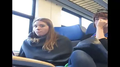 Teen Lesben spielen am gratis amateursexfilme Kamin