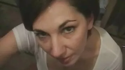 Sperma lesbenpornofilme gratis mit Stroh schlucken